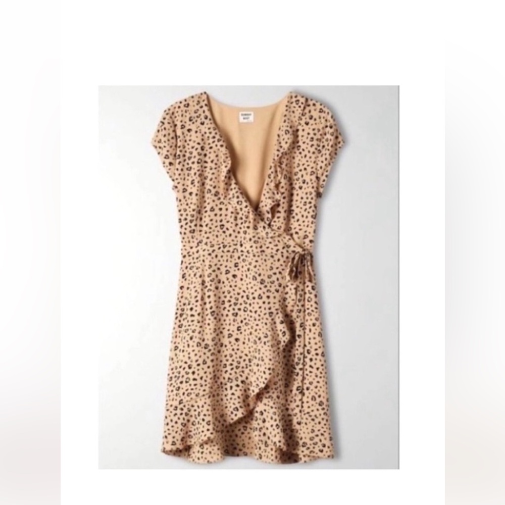 - Aritzia Sunday Best Savoy leopard print Dress size 6
